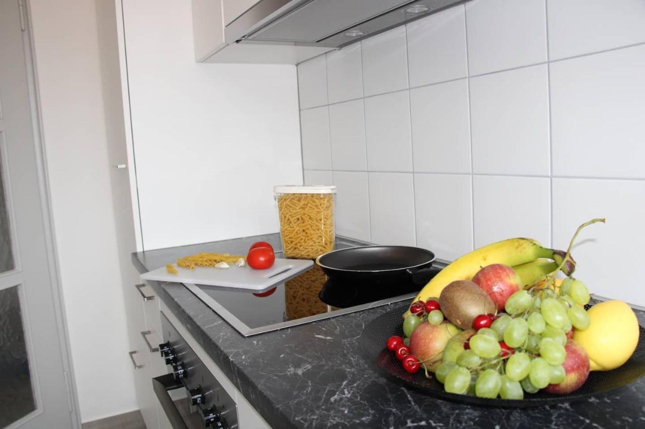 New & Modern Apartment With Beautiful Lake View! Lugano Exteriör bild